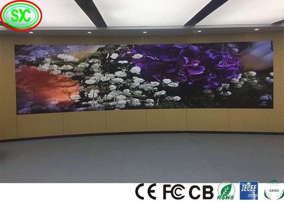 Reklama W pełni kolorowy LED Miękki skrzywiony wyświetlacz Moduł RGB/P3.91 w pomieszczeniach wewnętrznych China Flexible
