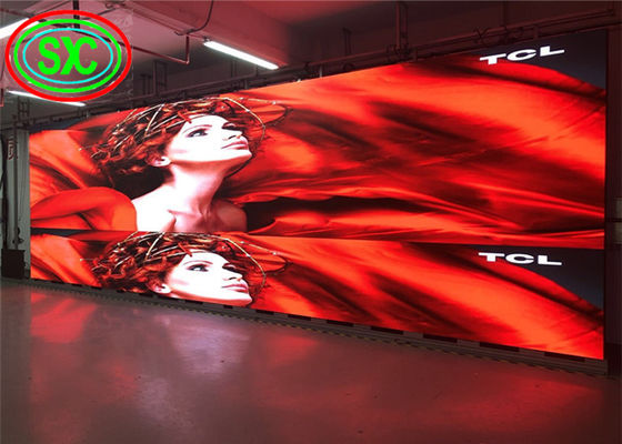 Dobra cena Sklep odzieżowy P2.5 Plakat Lustro Wewnętrzne pełnobarwne LED 192mm X 192mm pełnobarwne wyświetlacze LED w Internecie