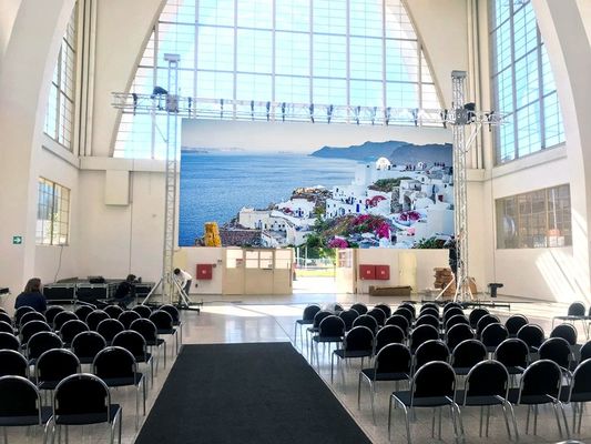 Dobra cena Wysokiej jakości pełnokolorowy panel ścienny LED HD P2.6 Stage Rental w Internecie