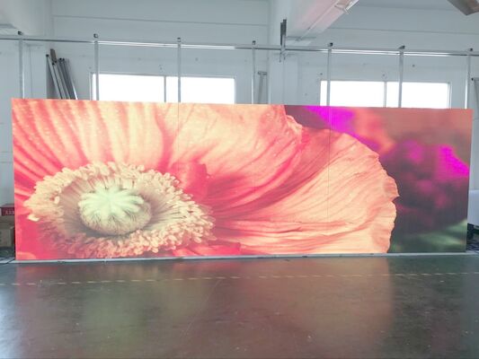 Giant Full Color Outdoor Led Display wodoodporny IP68 DIP / SMD HD P3 P4 pełnokolorowy ekran zewnętrzny
