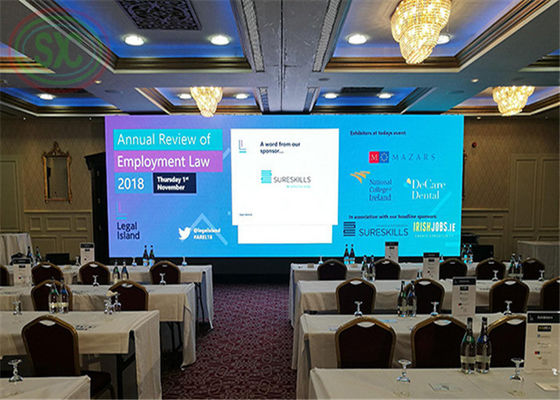 Niskie zużycie wnętrza LED ściany P3, P3.91, P4.81 Ekran LED do spotkań akademickich