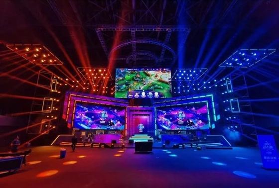 Dobra cena Ekran LED w pełnym kolorze w pomieszczeniach z rozmiarem lampy RGB 3 w 1 SMD2121 i przetwarzaniem sygnału 10 lub 14 bitów dla płynnego i żywego wyjścia wideo w Internecie