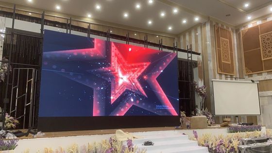 Wysokiej rozdzielczości wnętrze pełnobarwny ekran LED P4 SMD Moduł z konkurencyjnym dla i Kupujących z Chin