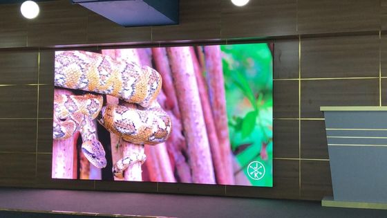 Design przedniej konserwacji wnętrza pełnokolorowy wyświetlacz LED P3.9 do wyświetlania i łatwej konserwacji