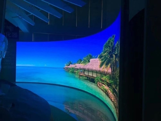 P4 Wykrzywiony ekran wideo LED Flexible LED Display Module Full Color