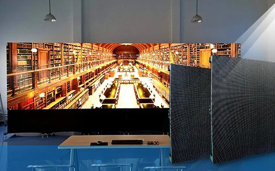 Wnętrze P2 HD Led Screen Die Casting Aluminium 640*640 szafki 3840Hz Refresh zewnętrzny ekran LED