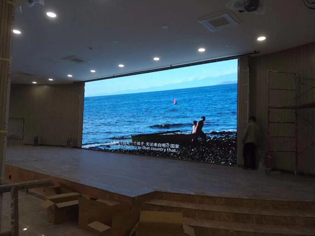 Moduł P2.5 Wnętrze pełnokolorowy wyświetlacz LED 160*160mm 64*64 pikseli 1/32 Scan Smd2121 Rgb