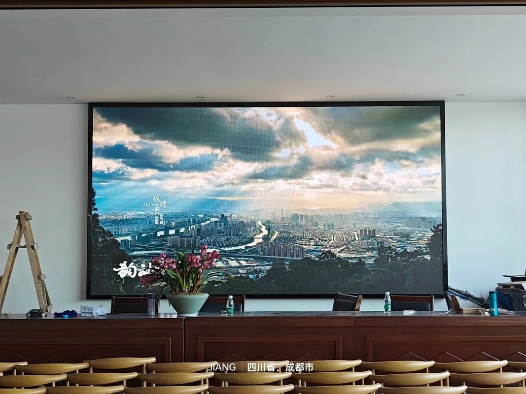 P2.5 Obraz wideo w pełnym kolorze LED Aluminium odlewane na maty 10000 punktów/m2 Gęstość pikseli