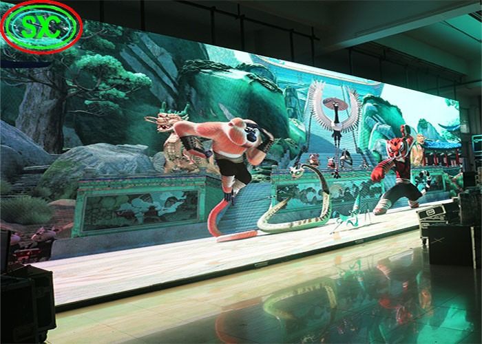 Oświetlenie sceniczne Rozwiązanie 50/60 Hz Wpięcie wejściowe Ekrany sceniczne LED o rozmiarze pikseli 2,604 mm