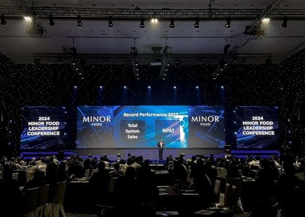 Wypożyczalnia w centrum handlowym Ekran zawieszony LED Scene Backdrop COB P2 HD 128 * 64 rozdzielczość