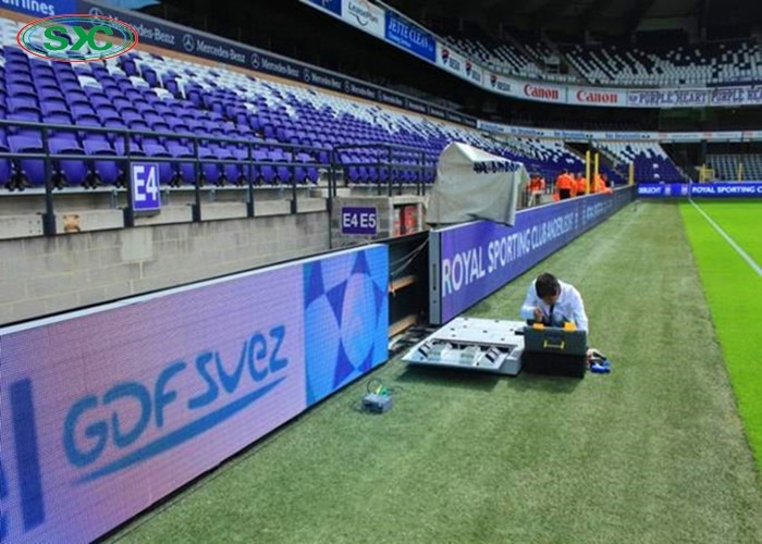 IP65 P10 Stadium Perimeter Full Color LED Display 3000Hz 1R1G1B 320x160mm 7500cd/sqm