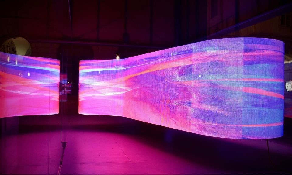 p10 Zgięty Żelazo Elastyczny Ekran LED pełnobarwny wodoodporny Epistar Chip Video Display