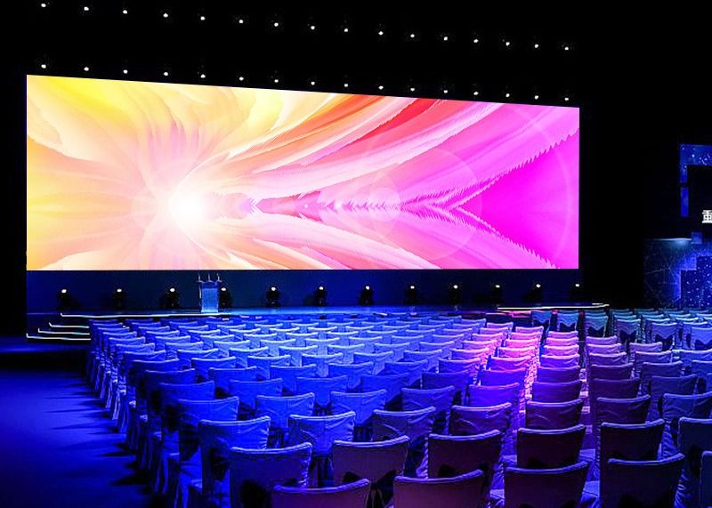 Zastosowany rozmiar odporny na działanie pogody panel LED z gęstością kropek 65410 kropek/m2 i trybem jazdy 1/16 S