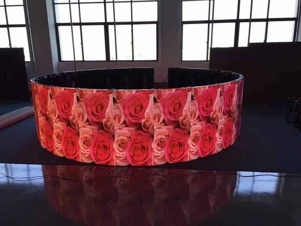 Moduł elastyczny HD z odlewem aluminiowym Moduł elastyczny P2 Moduł LED do ekranu reklamowego