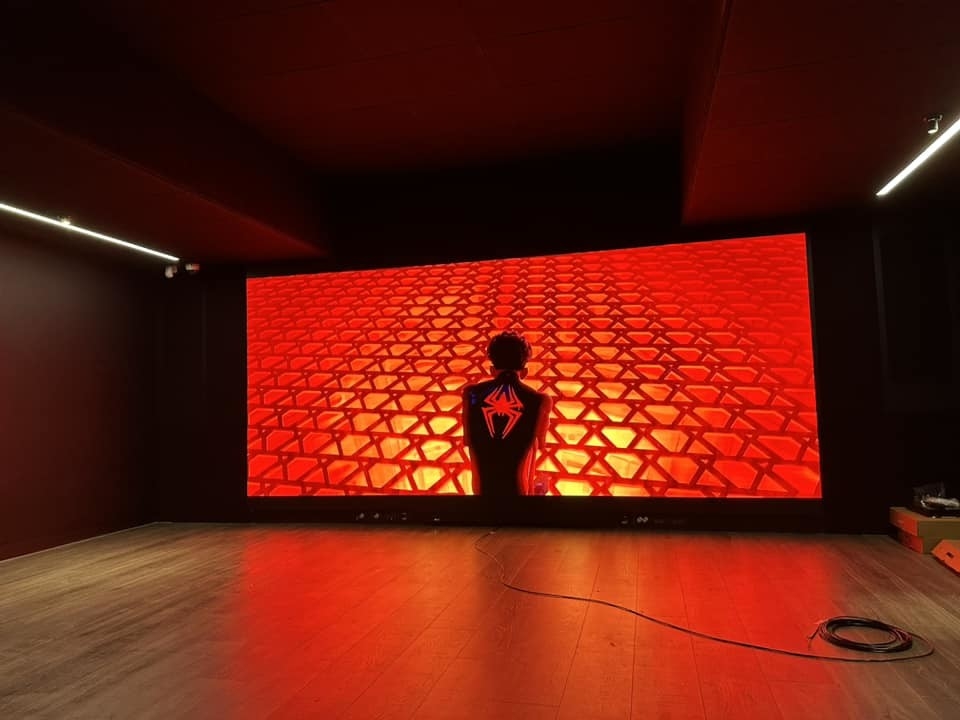 120°/60° kąt widzenia zewnętrzne wyświetlacze reklamowe LED dla wymagań klientów