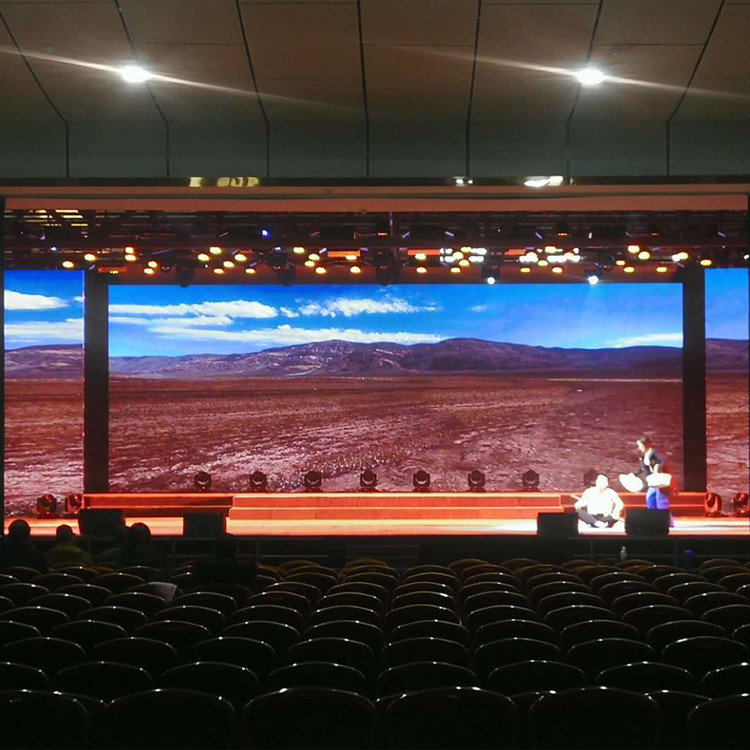 Żelazny materiał wewnętrzny wyświetlacz wideo LED SMD w rozmiarze szafy 640*640mm dla wciągającego wrażenia wizualnego
