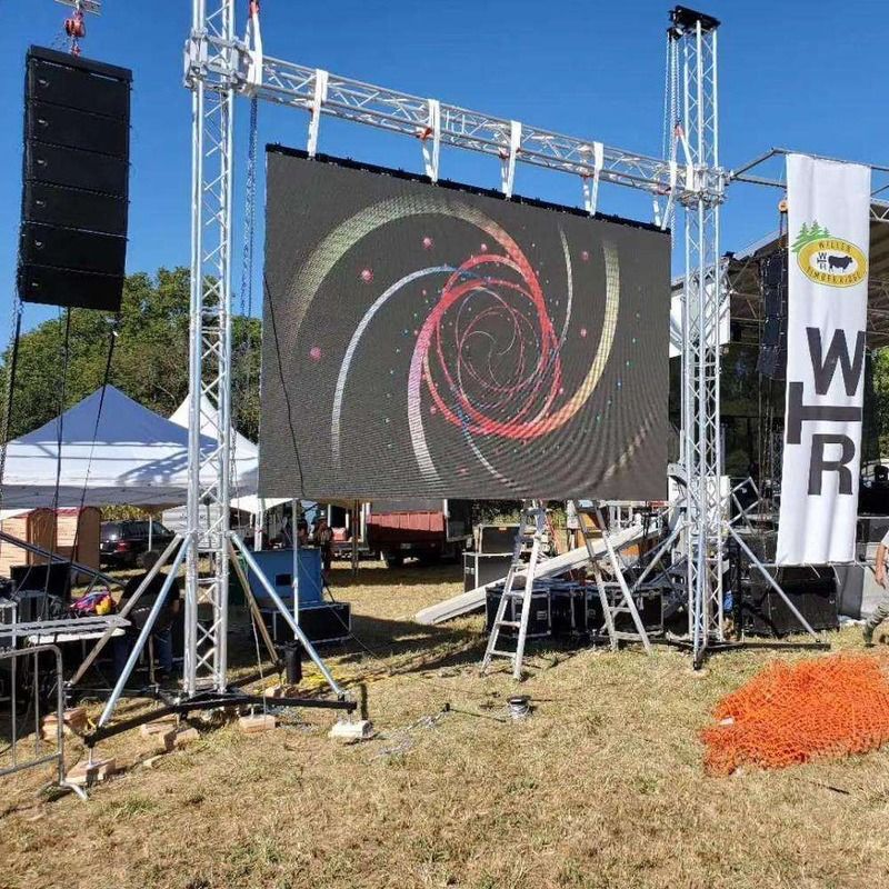 Wyświetlacz LED do wynajmu o średnim poborze mocy 438 W/m2, z rozmiarem panelu 500*500mm i wymiarami szafy