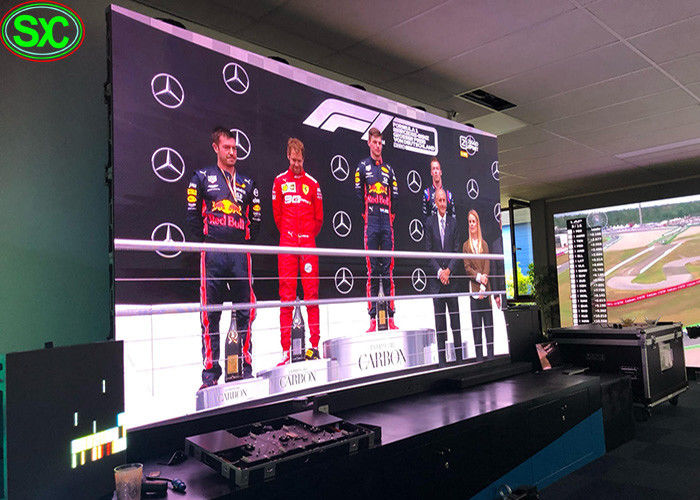 Indoor Duży programowalny wyświetlacz LED Wyświetlacz stadionu do koszykówki P5 10-bitowa skala szarości