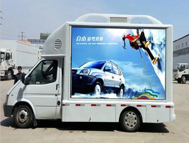 Plakat ruchu drogowego P5 wodoodporny HD elastyczny moduł wyświetlania LED Ekran Ciężarówka Reklama Video Wall
