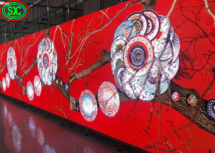 Jasność 1200cd/M2 Zakrzywiony panel LED, HD Rental P2.9 P3.91 P4.81 ekran LED tło sceniczne