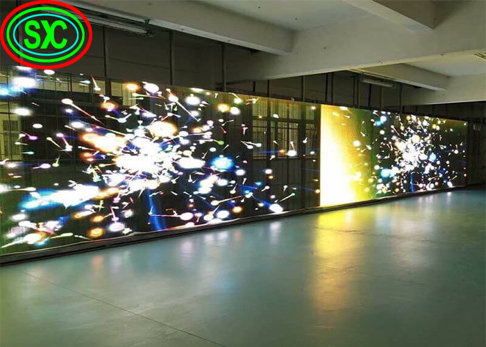 Full Color HD Elastyczny 4000 cd/m2 Przejrzysty panel LED Przejrzysty ekran LED