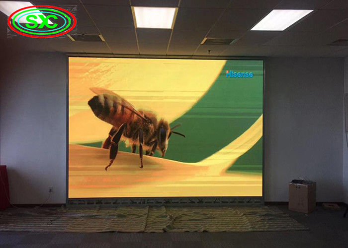 Wykładany aluminiowy ekran sceniczny HD LED ekran 2mm Pixel Pitch Wypływ wilgoci Materiał aluminiowy NOVA System