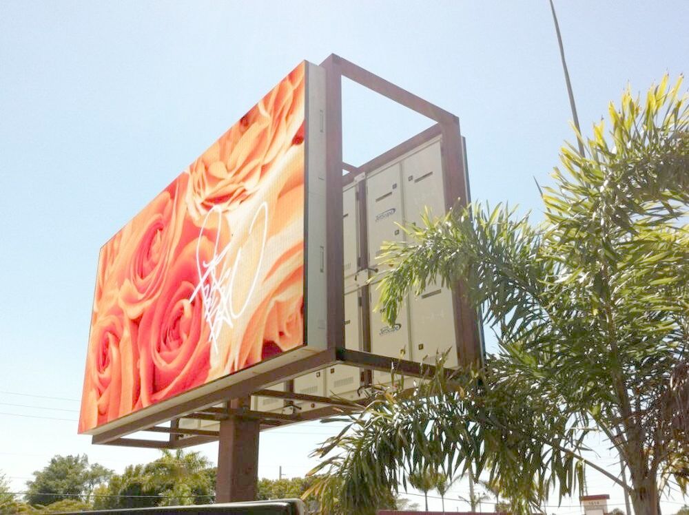 Zewnętrzny pełnokolorowy P10 Reklama 6000cd / m2 Jasność Wysokiej jakości billboard LED