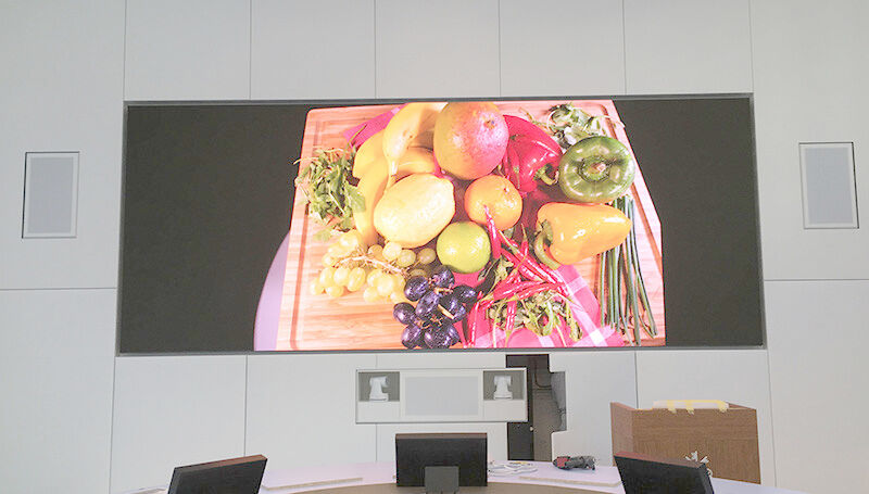 Wysoka rozdzielczość i jasność P1.875 Wewnętrzny gigantyczny wyświetlacz LED pełnokolorowe billboardy