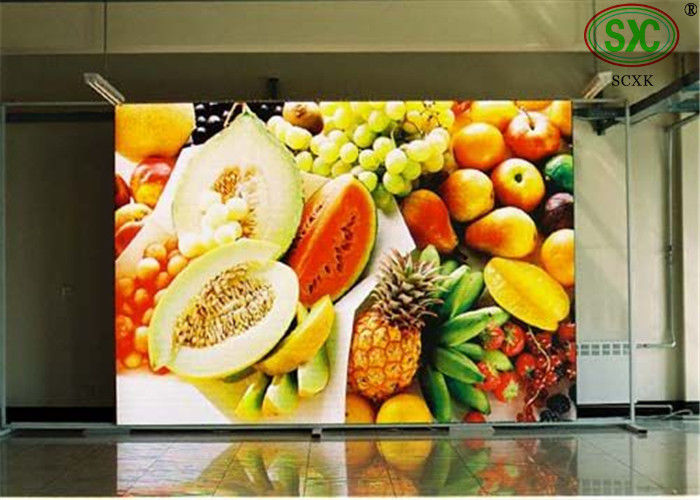 Wypożyczalnia ekranu krzywego/stacjonarny ekran LED w pełnych kolorach w pomieszczeniach wewnętrznych o małym rozmiarze 640mm*640mm P2.5 ultraprzezroczyste