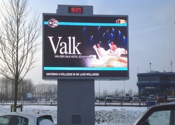 Dobra cena P6 Pełnokolorowy 5mm Pixel Pitch Podwójnie stronny LED Billboard IP65 wodoodporny w Internecie