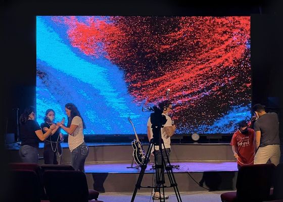 Dobra cena Pełnokolorowy wypożyczalny ekran LED P4 w pomieszczeniach 320x160mm Moduł do koncertu ślubnego i festiwalu muzycznego w Internecie