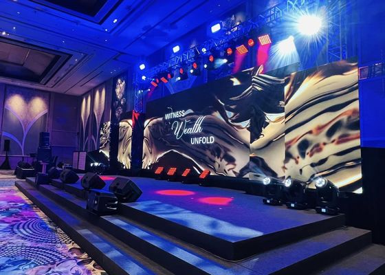 438Watt/m2 Średnia konsumpcja Wynajem wyświetlacz LED z aluminiową szafką do odlewania