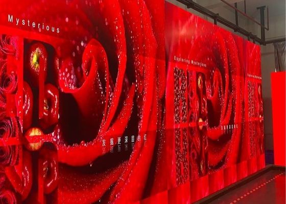 Jasność balansu bieli ≥7500 cd/m2 Nieruchomy wyświetlacz wideo LED z niestandardowym rozmiarem obudowy i wysoką jasnością