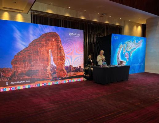 Wnętrze P2.5 pełnobarwny wyświetlacz LED Wynajem Wydarzenia Koncert Scena Tło Modularny wynajem ekranu LED