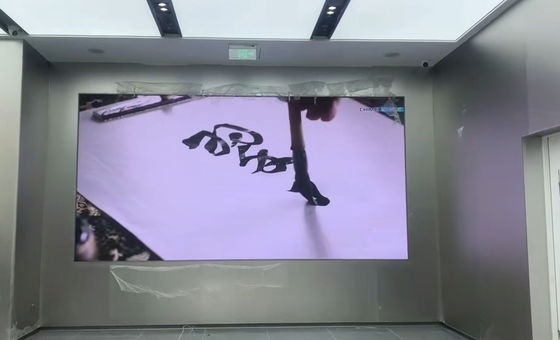 Dobra cena Wewnętrzny kolorowy wyświetlacz LED DisplayP4 kryty 512 * 512 mm odlewany ciśnieniowo aluminiowy ekran led do wypożyczenia, jasność 1200, odświeżanie 3840 Hz w Internecie