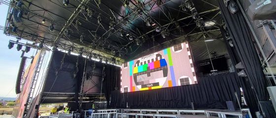 Wyświetlacz Kolor RGB 43222 kropki/m2 Rozdzielczość RGB LED Wyświetlacz 4,81 Pixel Pitch