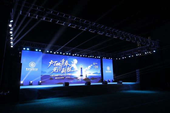 Dobra cena Etap wydarzenia w pełnym kolorze 320*160mm P2.5 GOB LED Display Wewnętrzny wodoodporny panel ekranu LED w Internecie