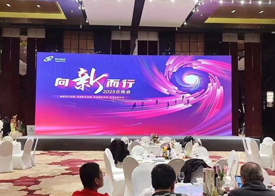 Dobra cena Gorąca sprzedaż HD Aluminium Dostosowalny P4 LED pełnobarwny wyświetlacz/Wewnętrzny ekran LED Video Wall w Internecie
