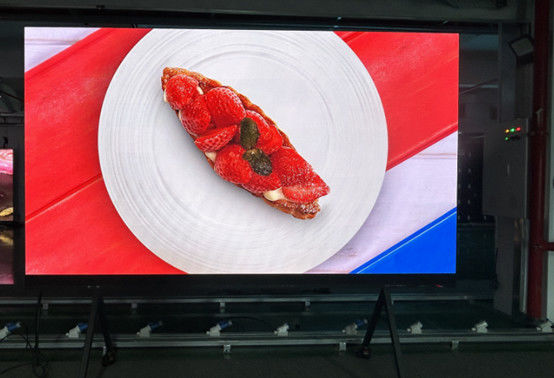 COB P1.25 P1.56 Wnętrze wodoodporne pełnokolorowy ekran reklamowy LED