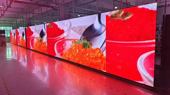 Dobra cena Wypuszczalny wypożyczalny ekran LED z aluminium i średnia zużycie 438 Watt / m2 dla Twoich wymagań w Internecie