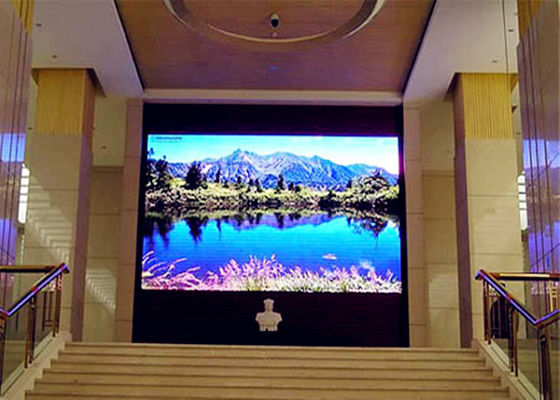 Dobra cena P3.91mm Wewnętrzny pełnokolorowy wyświetlacz LED 250x250mm Moduł 1000cd/m2 Jasność w Internecie