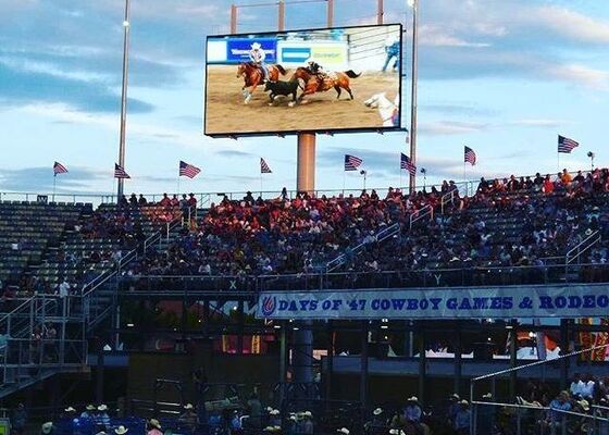 P8 Zewnętrzny ekran LED Video Wall P8 Reklama Billboard Wysoka jasność Ekran LED zewnętrzny
