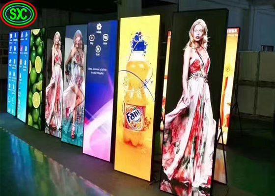 Dobra cena Inteligentna reklama cyfrowa Wyświetlacz LED Stojący magiczny ekran LED P2.5 w Internecie
