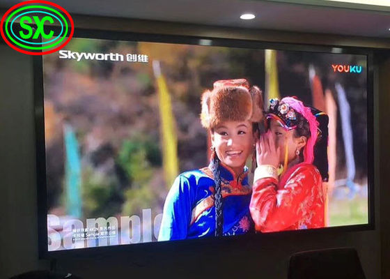 1200cd/m2 Jasność P4 LED Video Wall Display SMD2121 Wysoka częstotliwość odświeżania 3840hz wnętrze pełnobarwny LED display