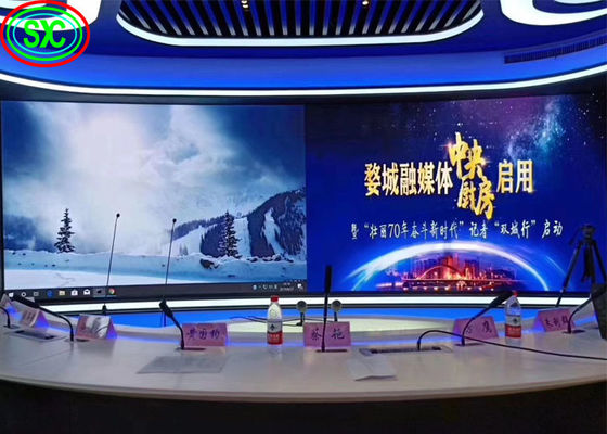 Dobra cena P4 Nova Star Wytrzymały wewnętrzny billboard LED, Wewnętrzna pełnokolorowa ściana wideo LED SMD, stały wyświetlacz LED na zewnątrz w Internecie