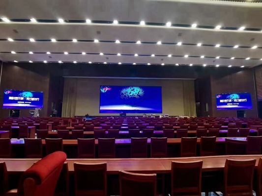 Dobra cena P4 wynajem wystawianych na maty aluminiowych ekranów LED w pomieszczeniach 512*512mm z częstotliwością odświeżania 3840hz W Internecie