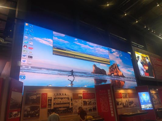 Dobra cena HD programowalny ultra kompaktowy P4 P2.5 1920Hz LED panel video w Internecie