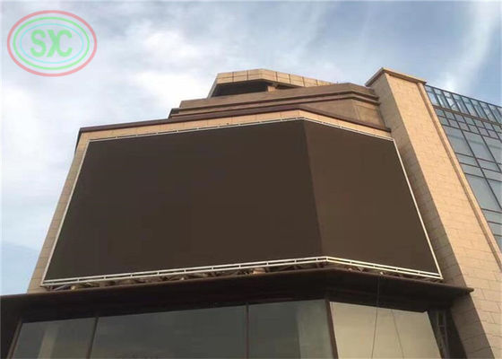 Dobra cena Pełnokolorowy billboard zewnętrzny P 6 LED prosty stalowy panel stalowy do montażu na ścianie w Internecie