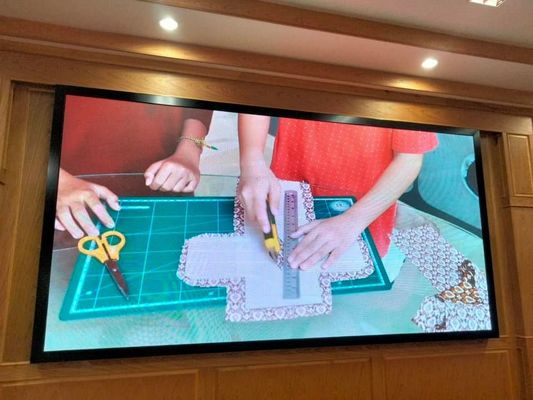 Wewnętrzny pełnokolorowy wyświetlacz LED z konfiguracją 4 mm i 62500 pikseli na metr kwadratowy dla wysokiej rozdzielczości