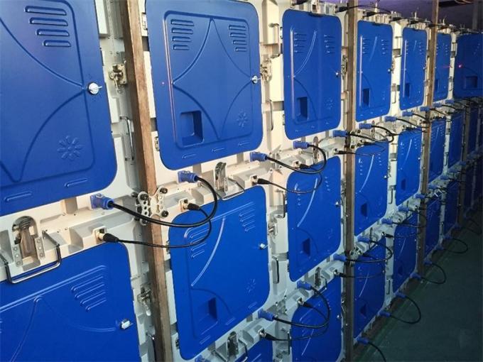 FCC 5500nits Wyświetlacz LED do reklamy wewnętrznej P3.91 P4.81 8